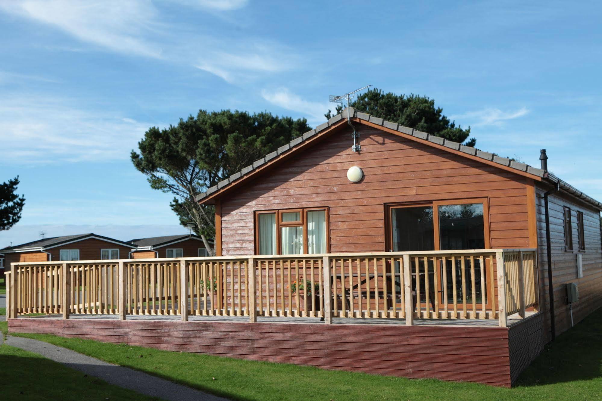 Atlantic Bays Holiday Park Padstow Exterior photo