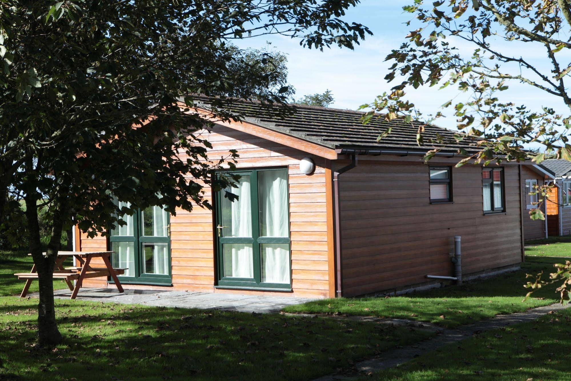 Atlantic Bays Holiday Park Padstow Exterior photo